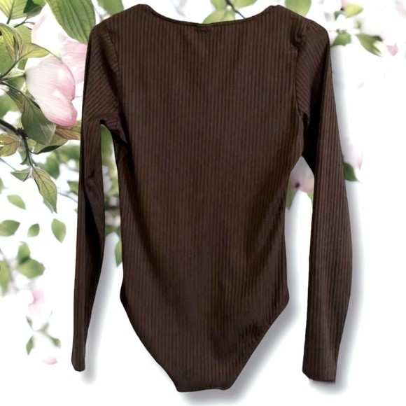 H&M Soft Comfortable Ribbed V-neck Long Sleeve Brown Bodysuit, Small - Picture 3 of 10